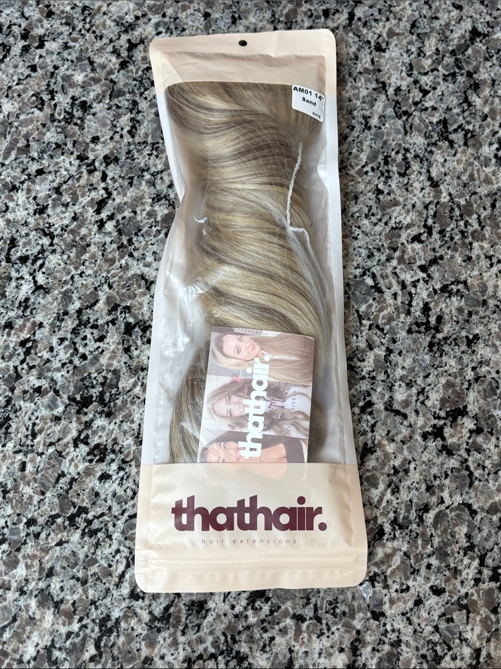 NEW THAT HAIR HALO Color: Sand Wavy (14 Inch)